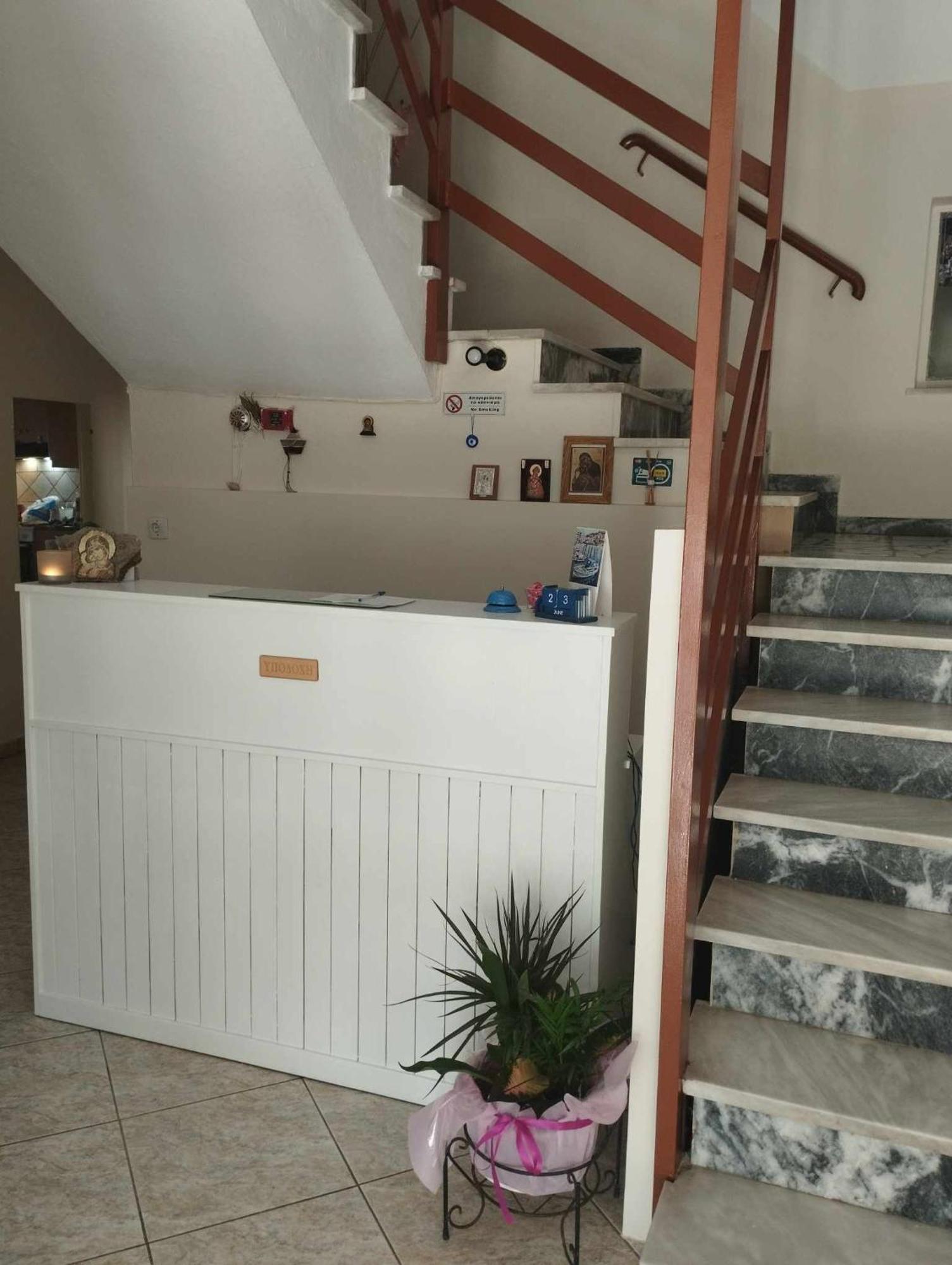 To Giouli Hotel Volos Buitenkant foto