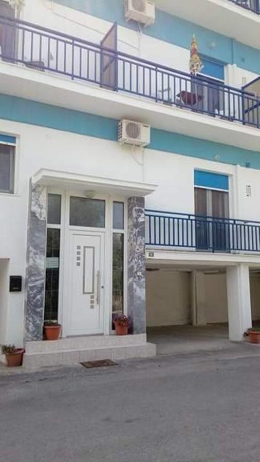 To Giouli Hotel Volos Buitenkant foto