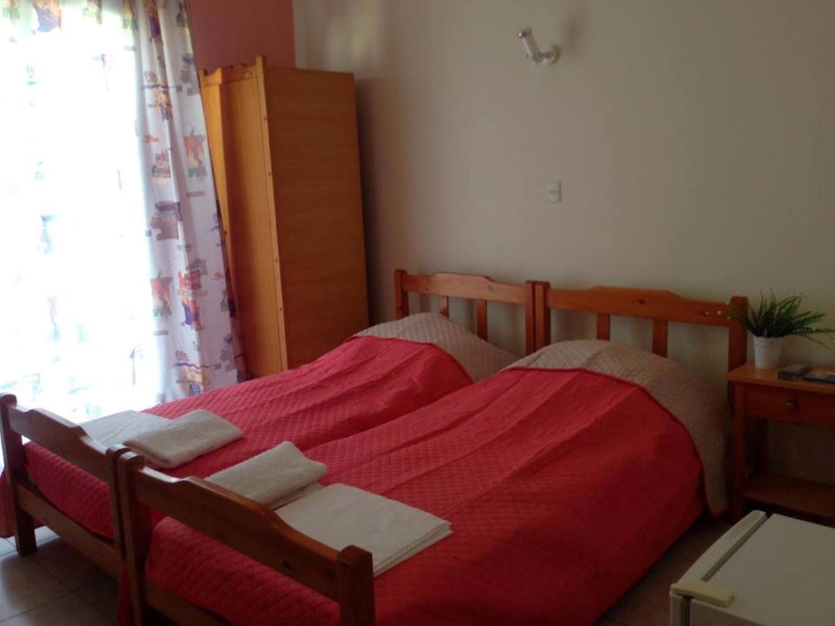 To Giouli Hotel Volos Buitenkant foto