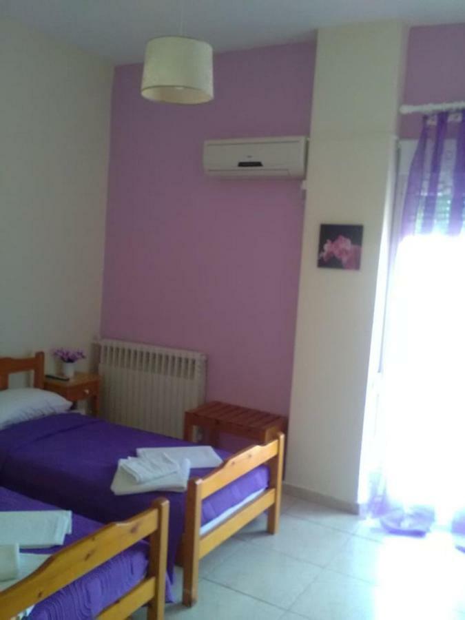 To Giouli Hotel Volos Buitenkant foto