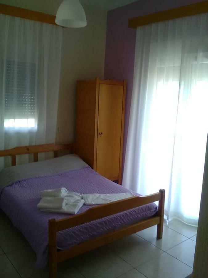 To Giouli Hotel Volos Buitenkant foto