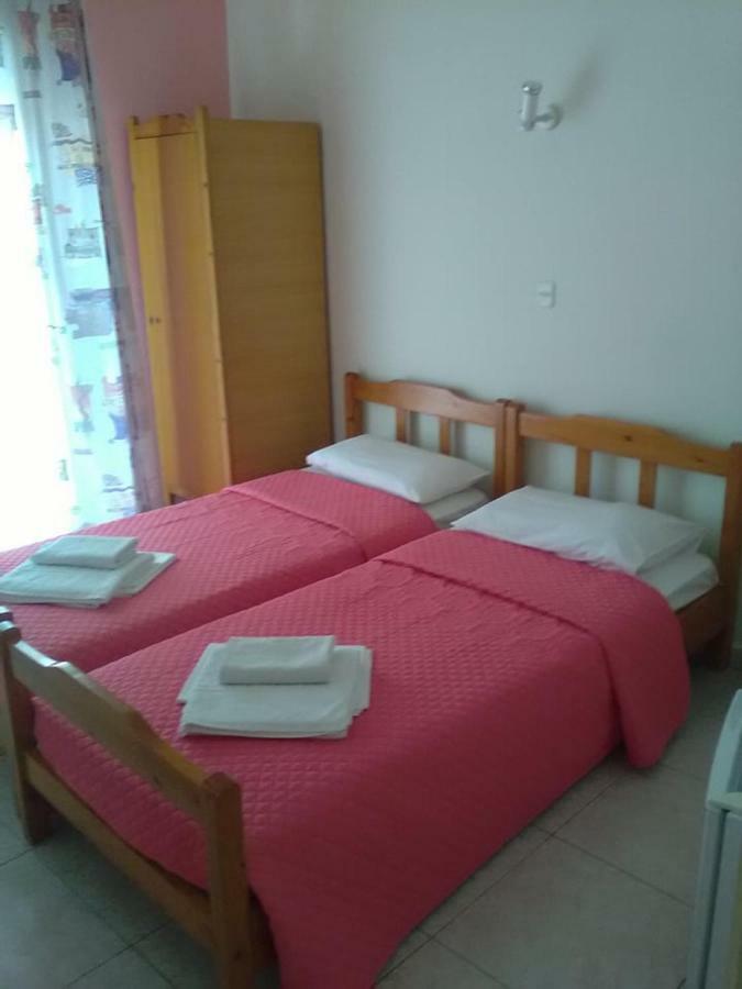 To Giouli Hotel Volos Buitenkant foto